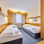 Hotel Cerna Bouda 3*