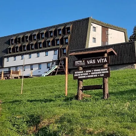 Cerna Bouda Hotel