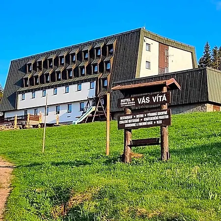 Cerna Bouda Hotel 3*
